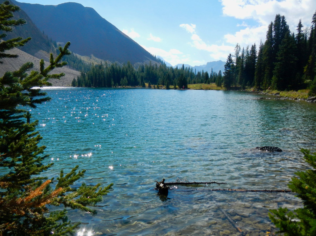 Chester Lake-Peter Lougheed Provincial Park必去景点
