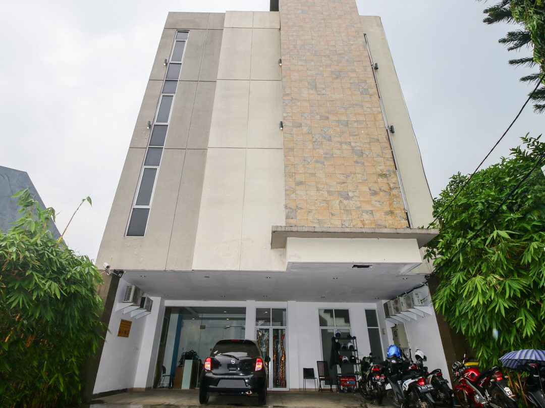 塞尔彭酒店住宿-Airy Eco BSD Serpong Lavionda Raya 30 Tangerang