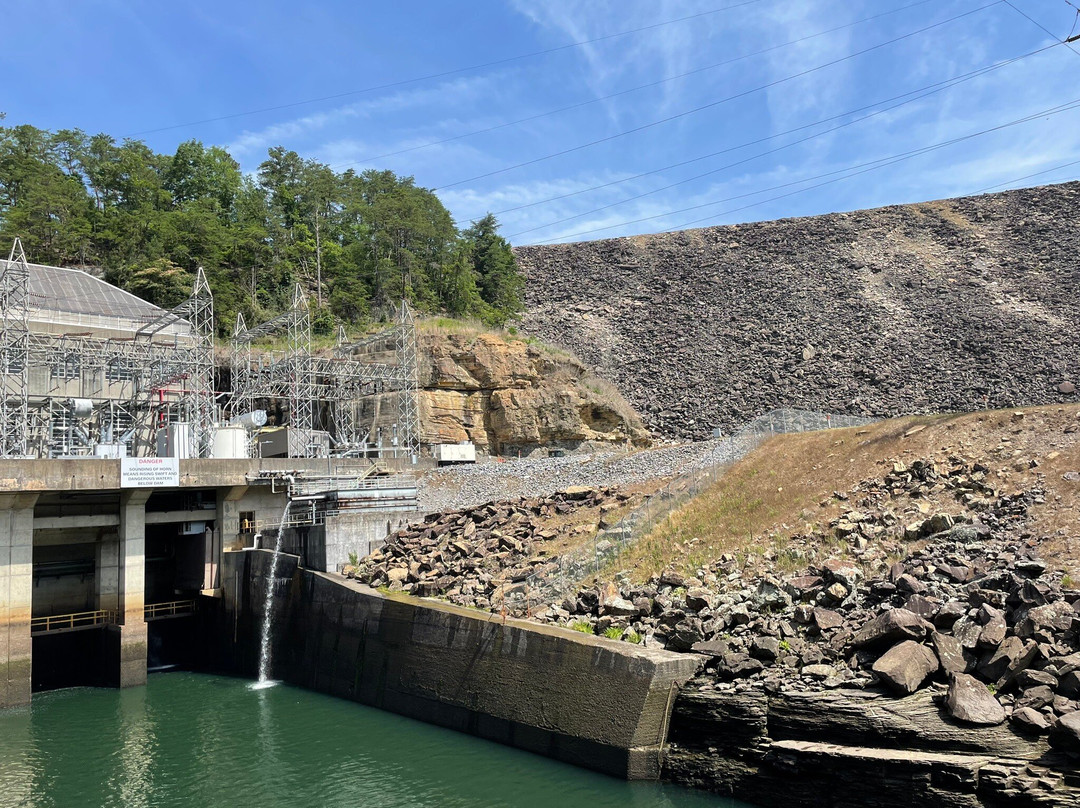 Smith Lake & Dam-Jasper必去景点