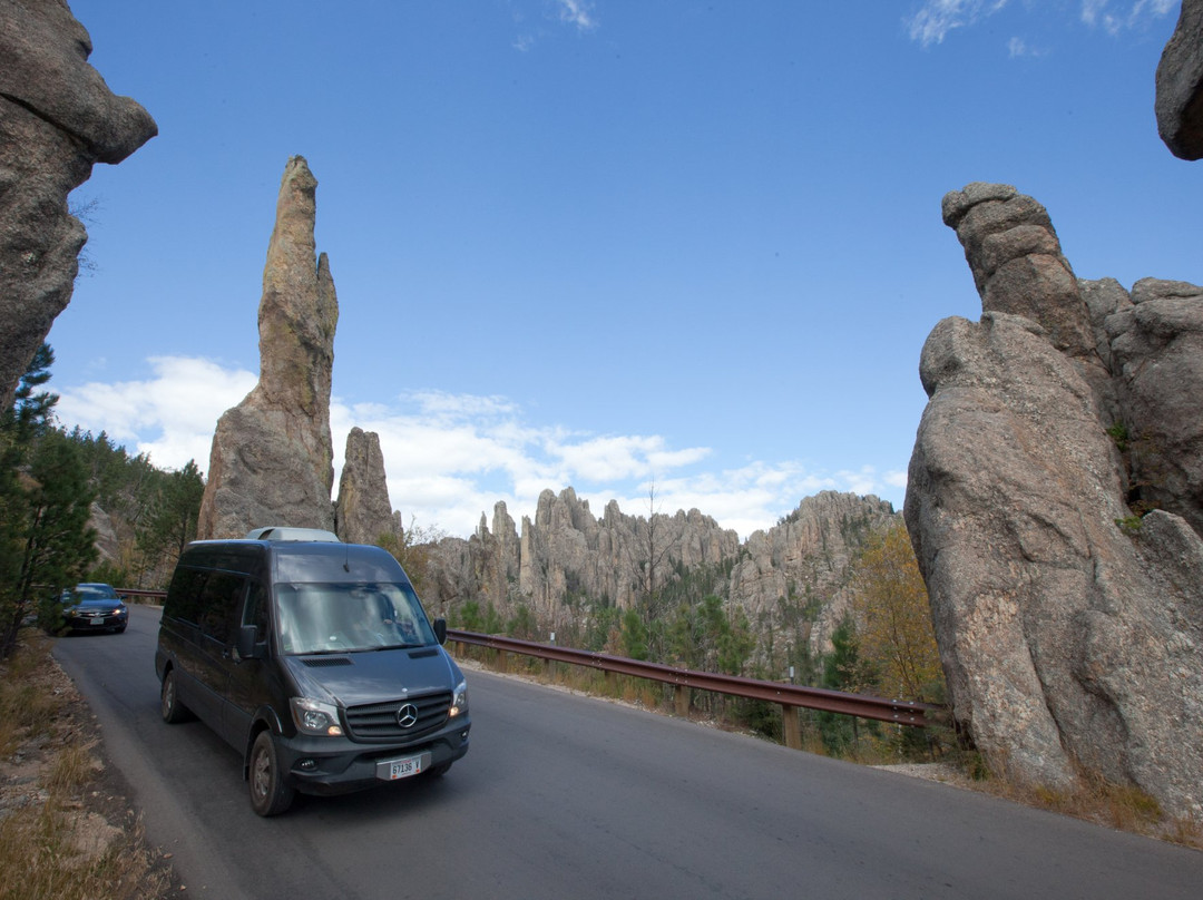 Black Hills Tour Company-拉皮德城必去景点