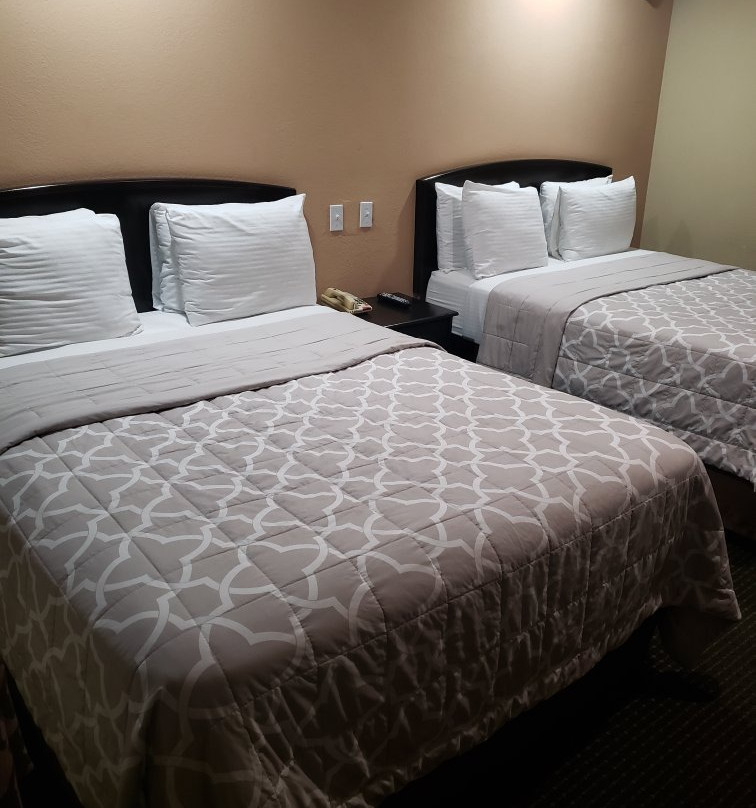 旅游洛吉酒店主图