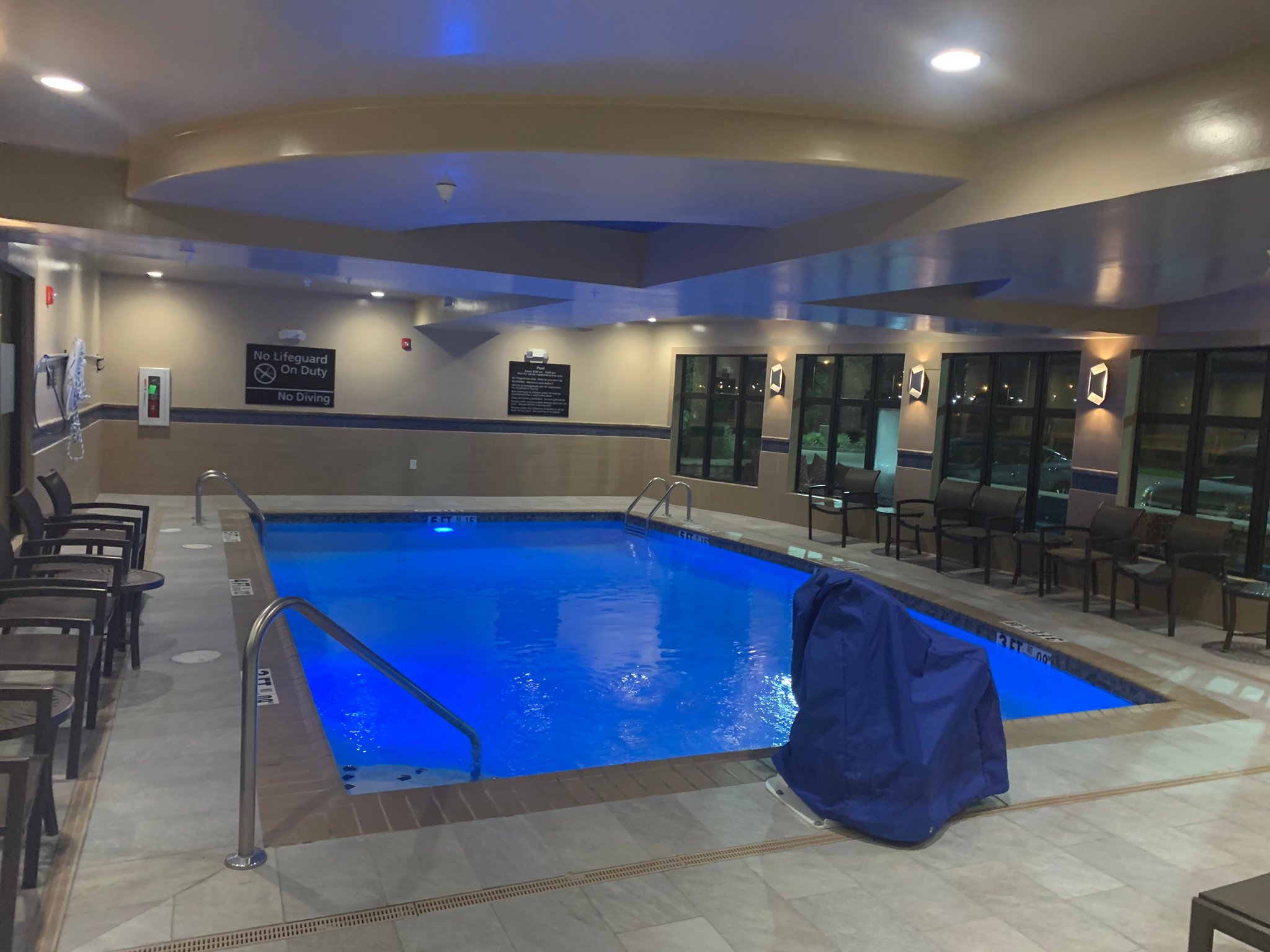 Hampton Inn & Suites Monroe-泳池
