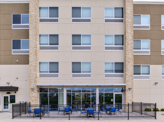 Holiday Inn Express & Suites Lee's Summit - Kansas City By IHG主图