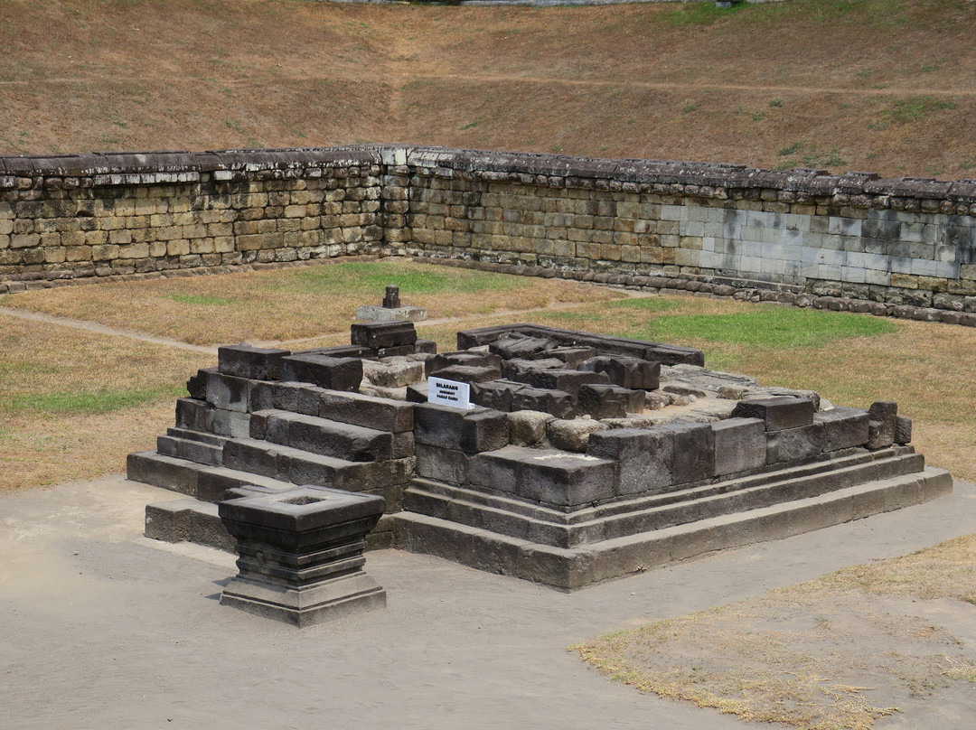 The Sambisari Temple景点图片