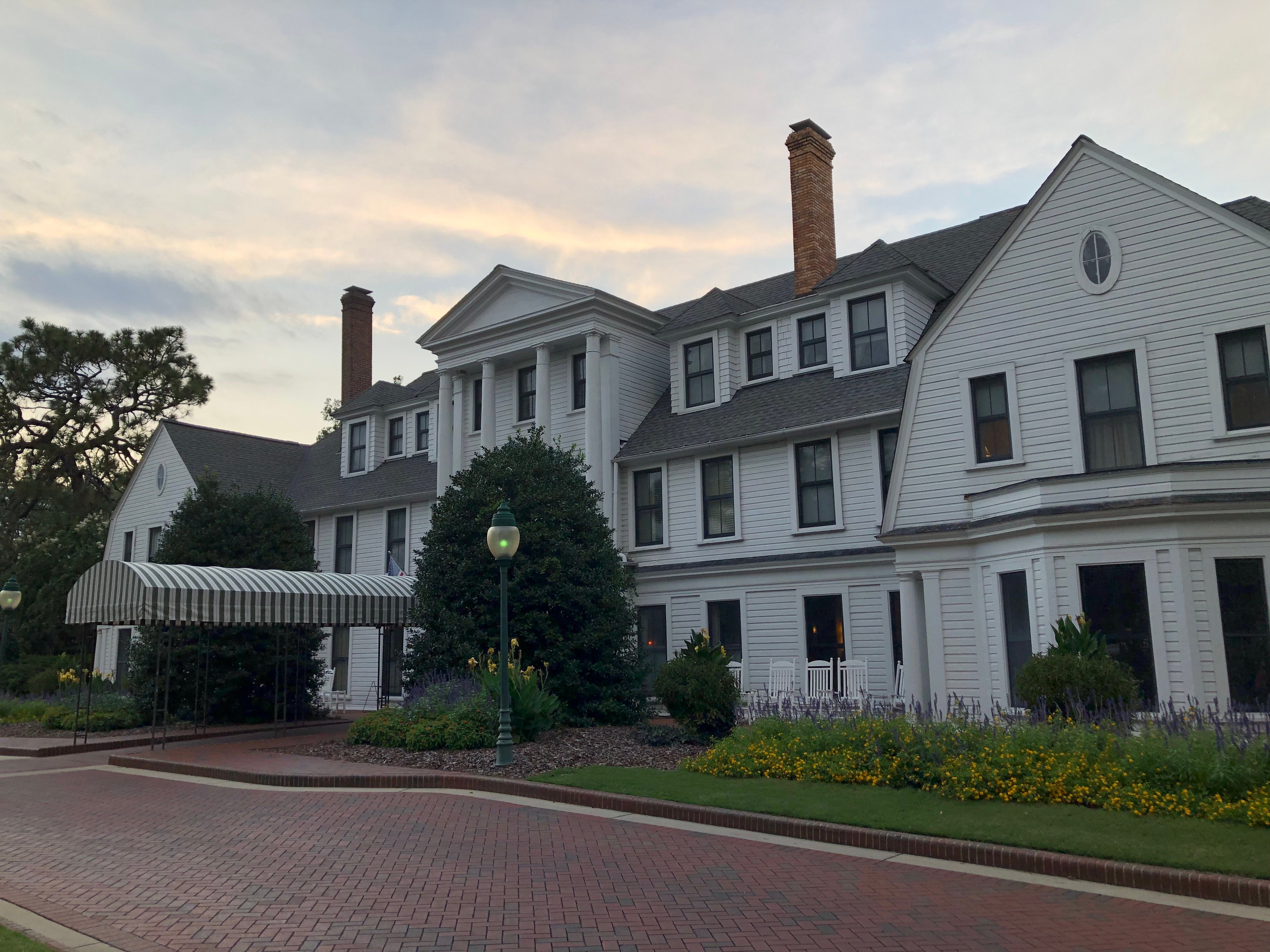 The Holly Inn - Pinehurst Resort-浴室