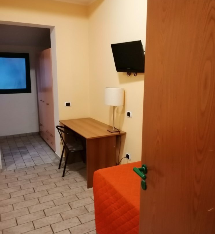 Garden Village San Marino主图