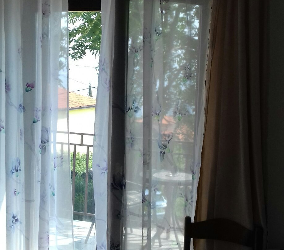 Rooms & Apartments Semic主图