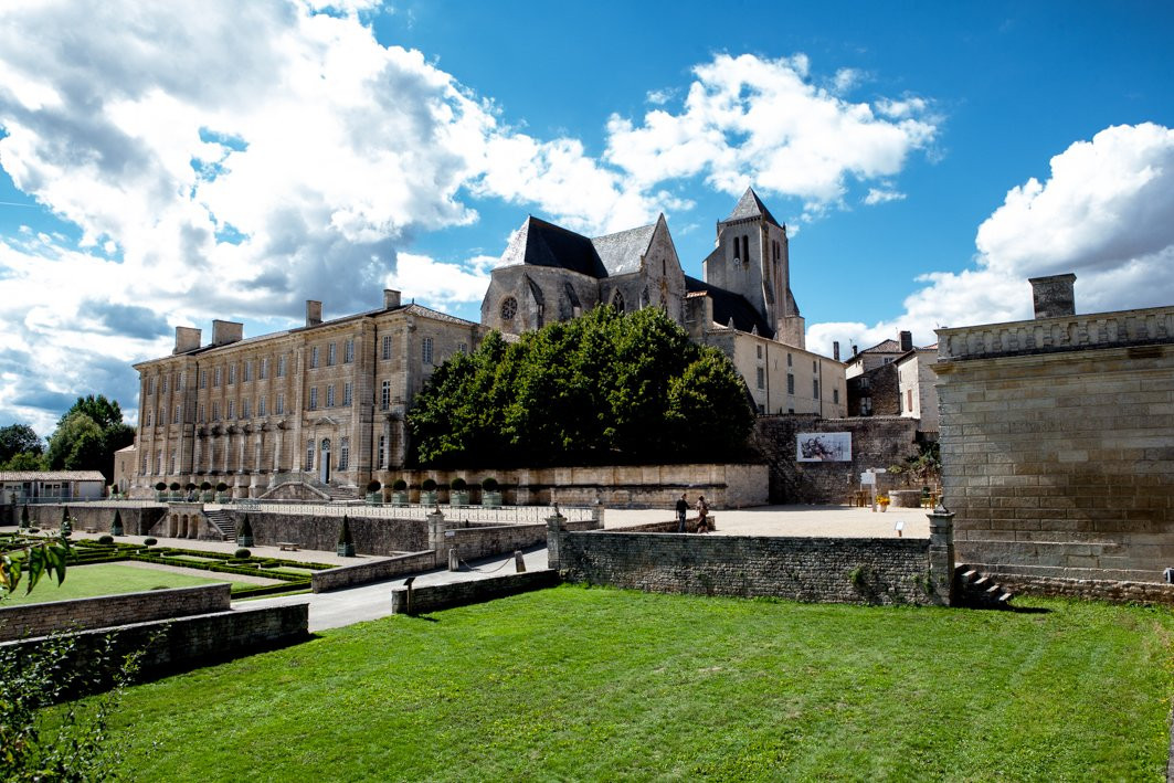 Abbaye royale de celles sur belle景点图片