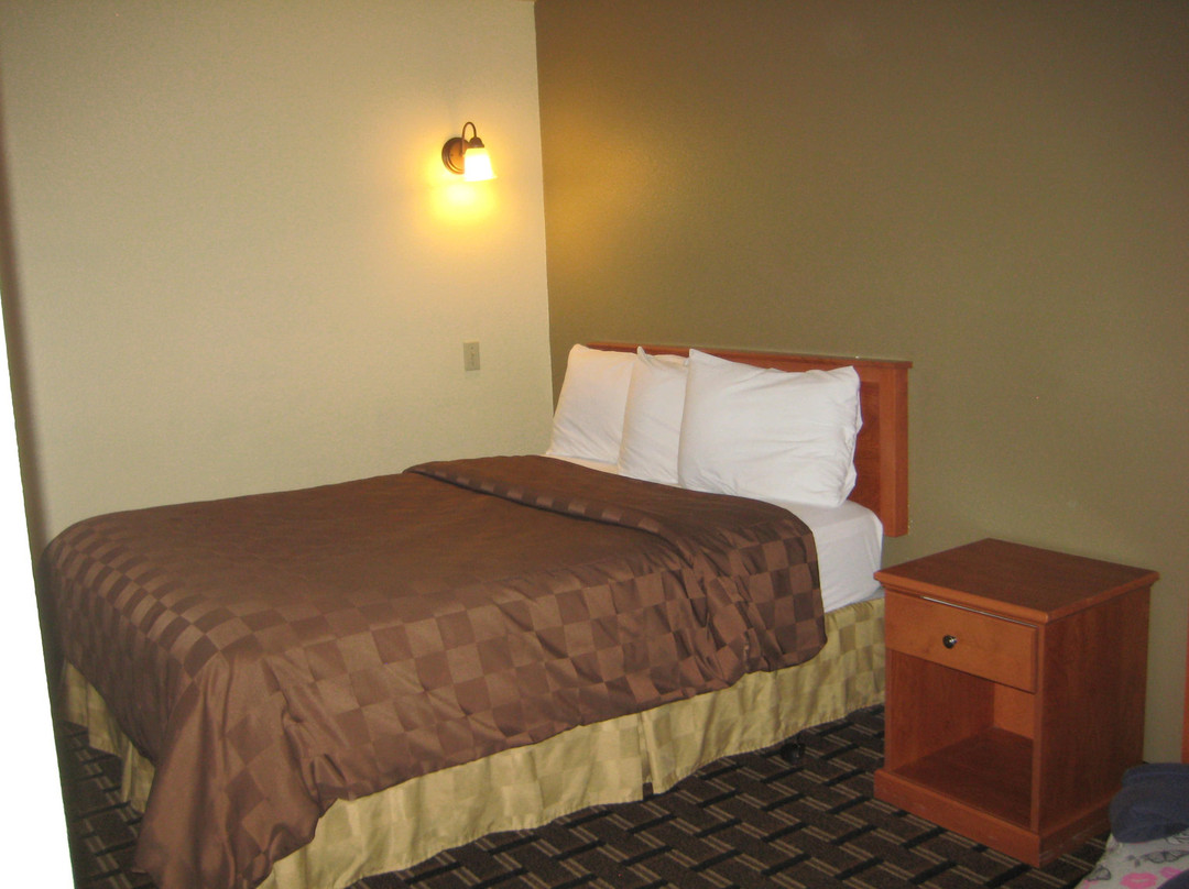 FairBridge Inn & Suites Kellogg主图