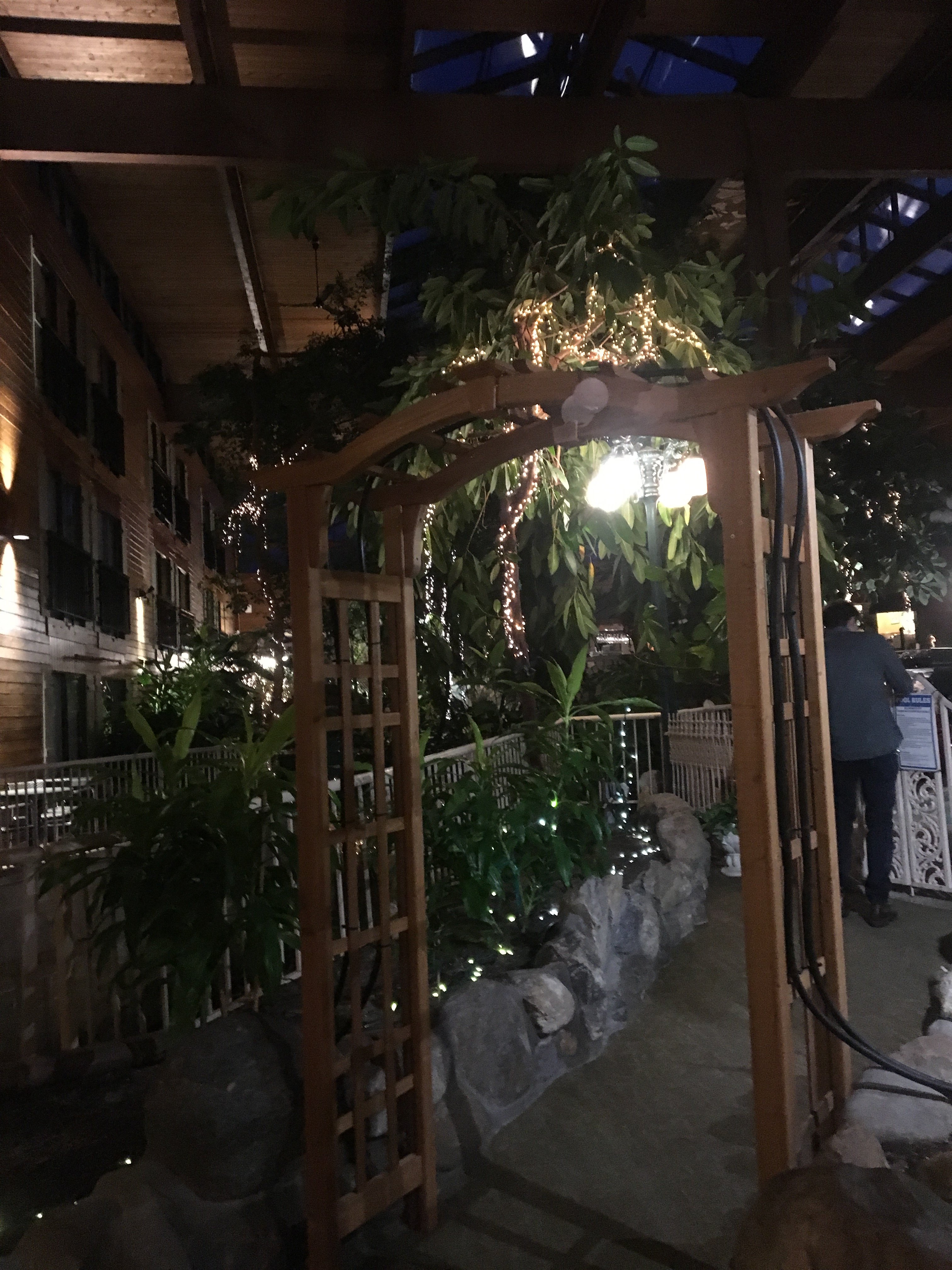 Prestige Vernon Lodge and Conference Centre-浴室