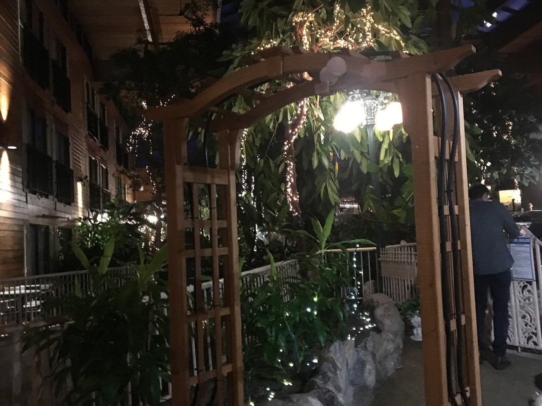 Prestige Vernon Lodge and Conference Centre主图