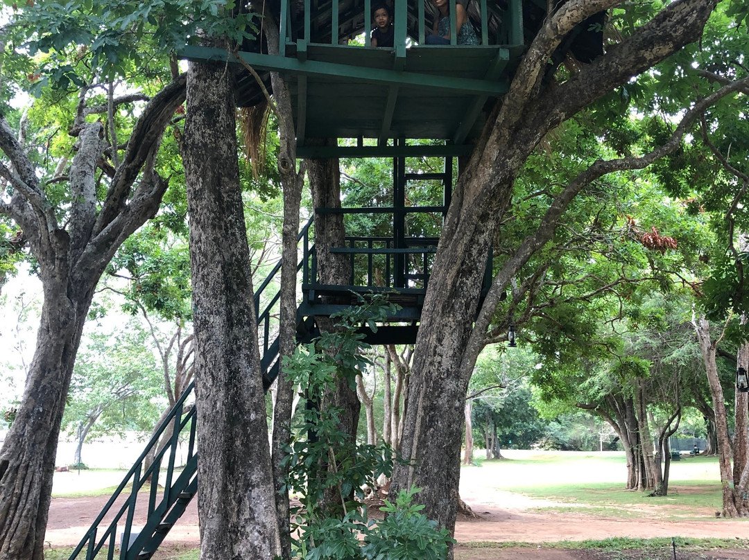 哈波瑞纳查雅乡村酒店主图