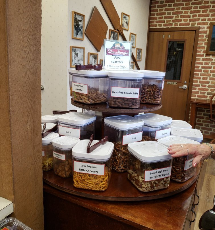 Tom Sturgis Pretzels Factory Store景点图片