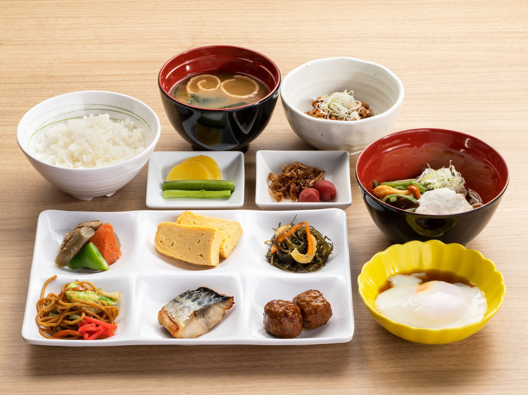 上田灿路都大饭店主图