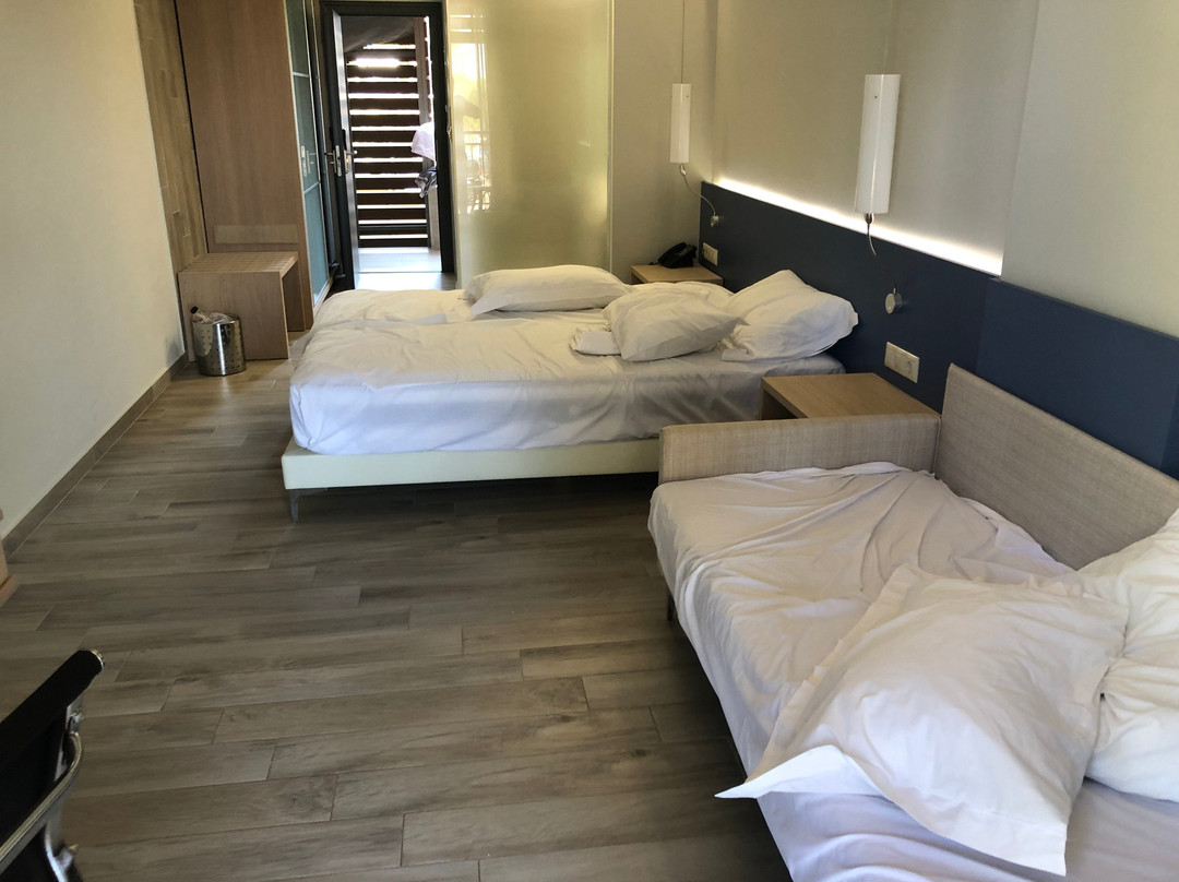 Blue Dolphin Hotel主图