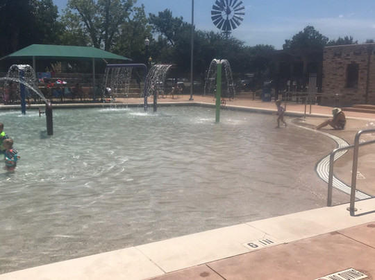 Love Municipal Pool-圣安吉洛必去景点