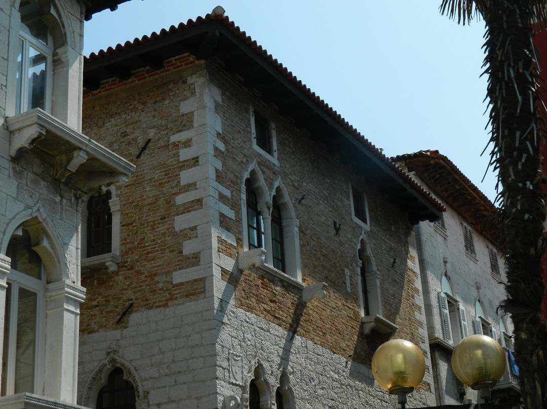Zuccato Palace-波雷奇必去景点