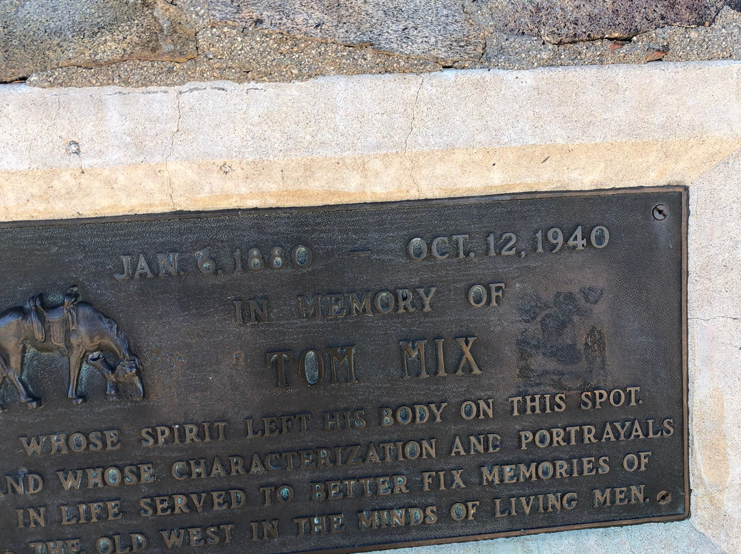 Tom Mix Memorial景点图片