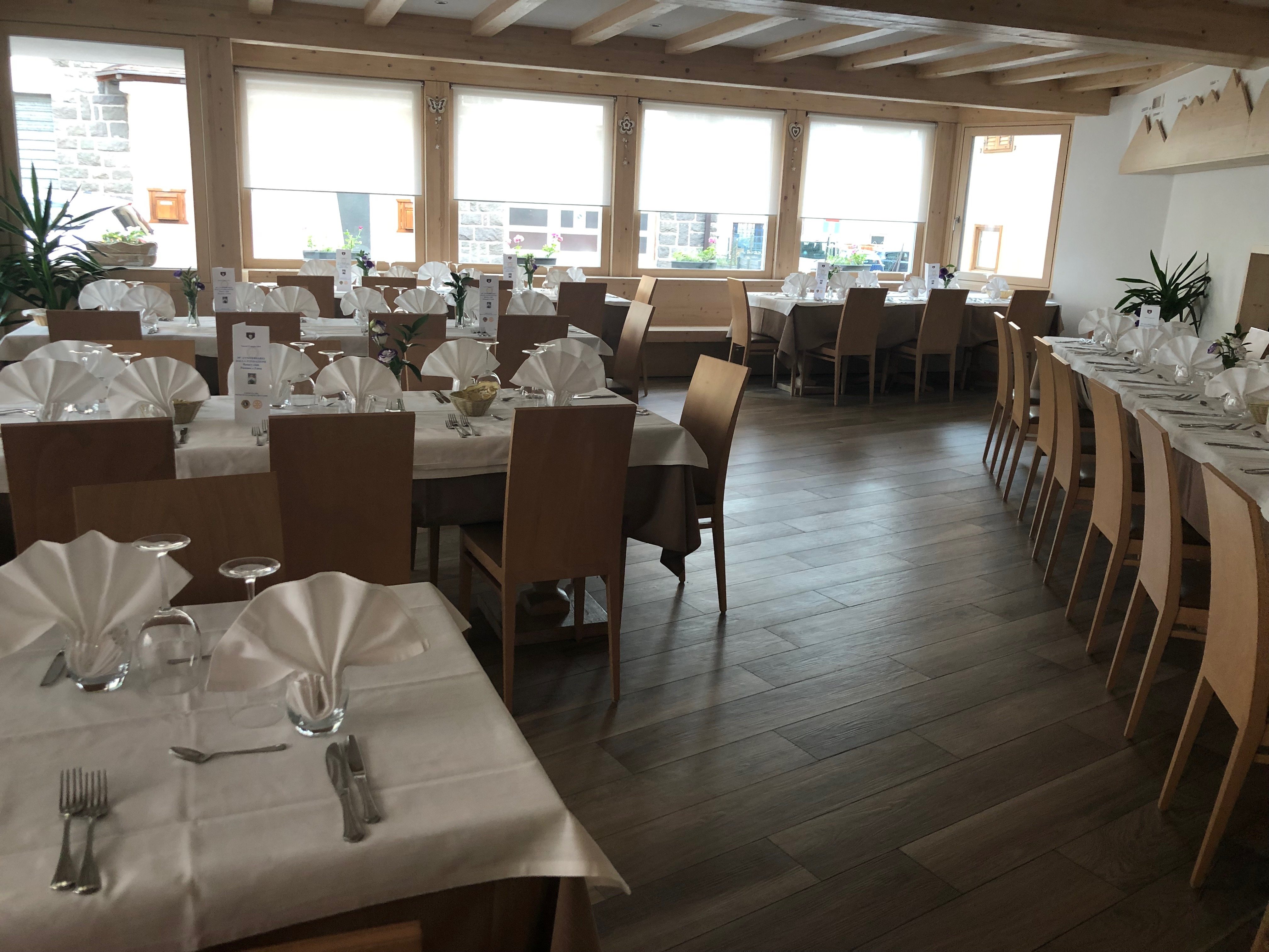 Hotel Touring-餐饮