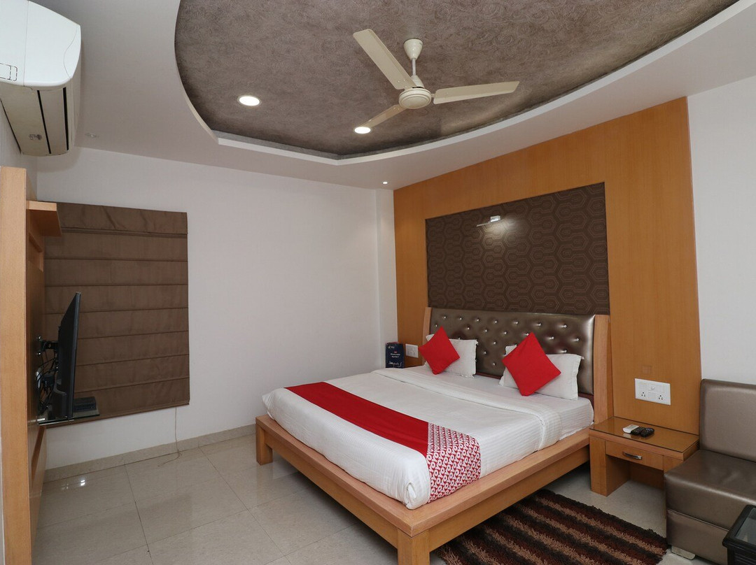 OYO Bhagwati Palace主图