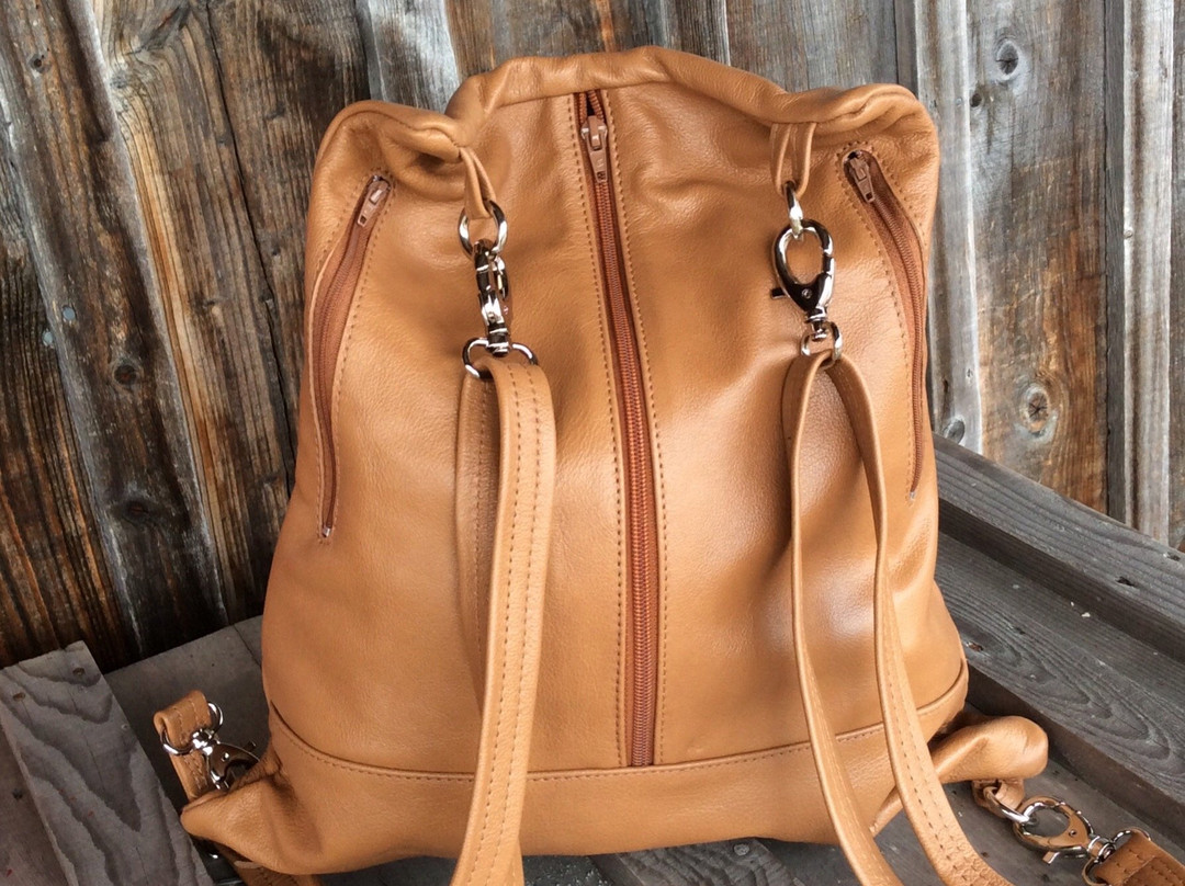 Leather Works by Jolene-Indian Brook必去景点