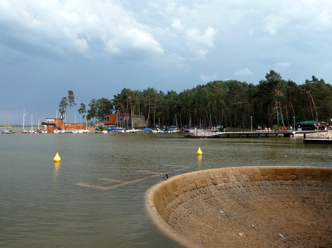 Regata Machovo Jezero景点图片