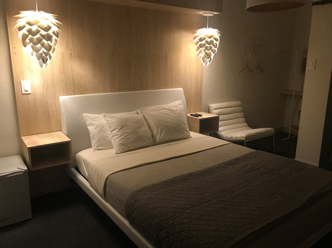 彩虹汽车旅馆