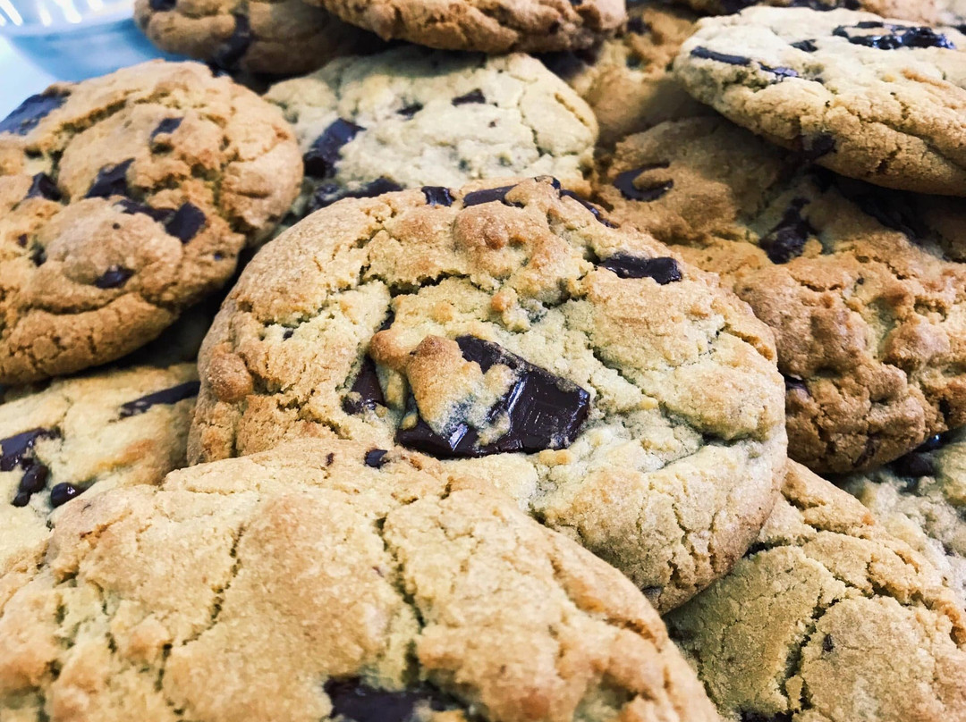 Lewisport餐馆和美食-Behind The Times Bakery