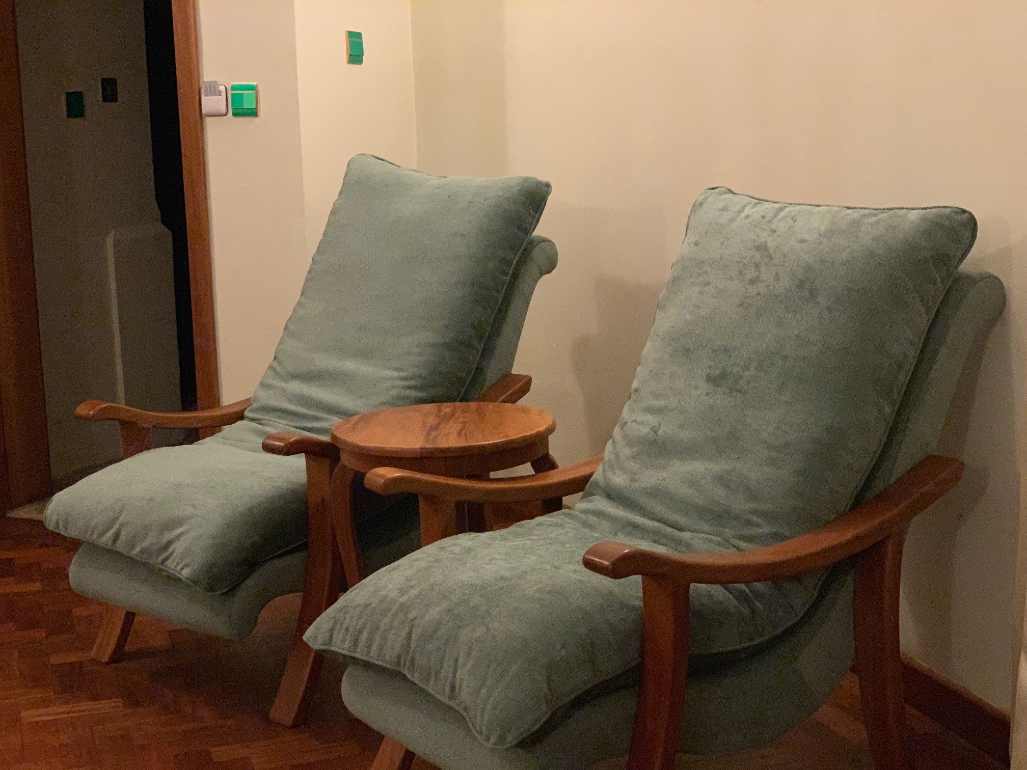 Saab Royale Resort-官方
