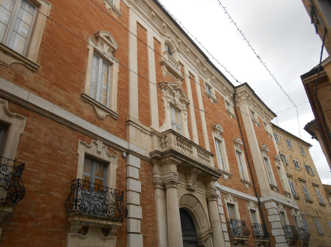 Palazzo Roberti-Recanati必去景点
