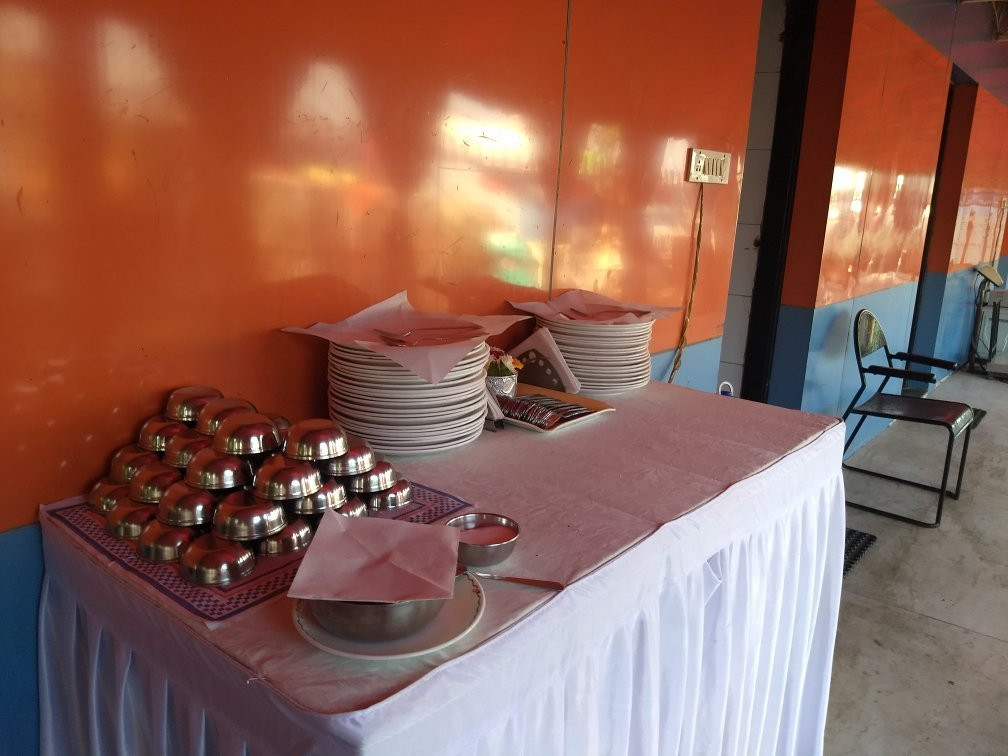 Hotel Highway Treat, Bhimbetka (MPTDC)主图