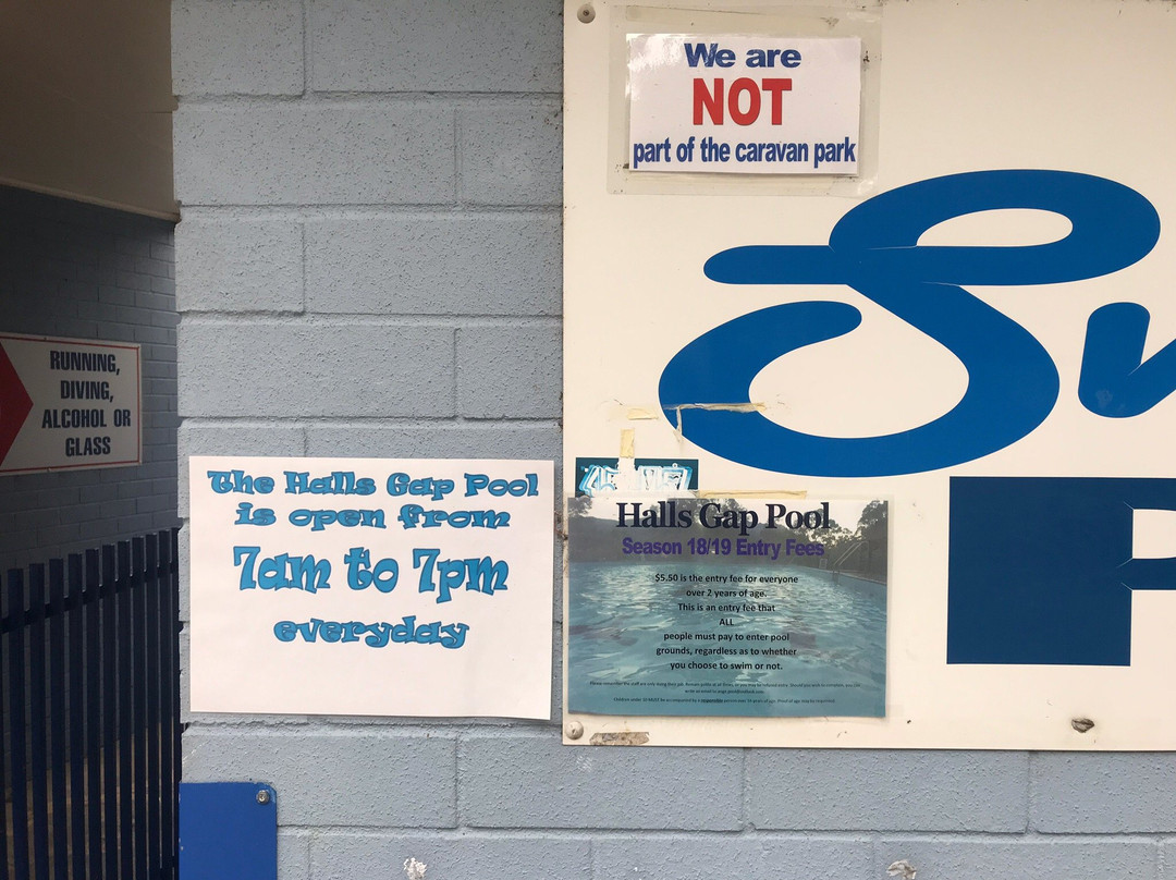 Halls Gap swimming Pool-贺思盖必去景点