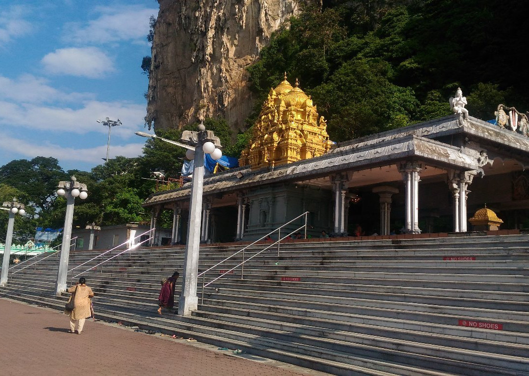 Sri Venkatachalapathi & Alamelu Temple