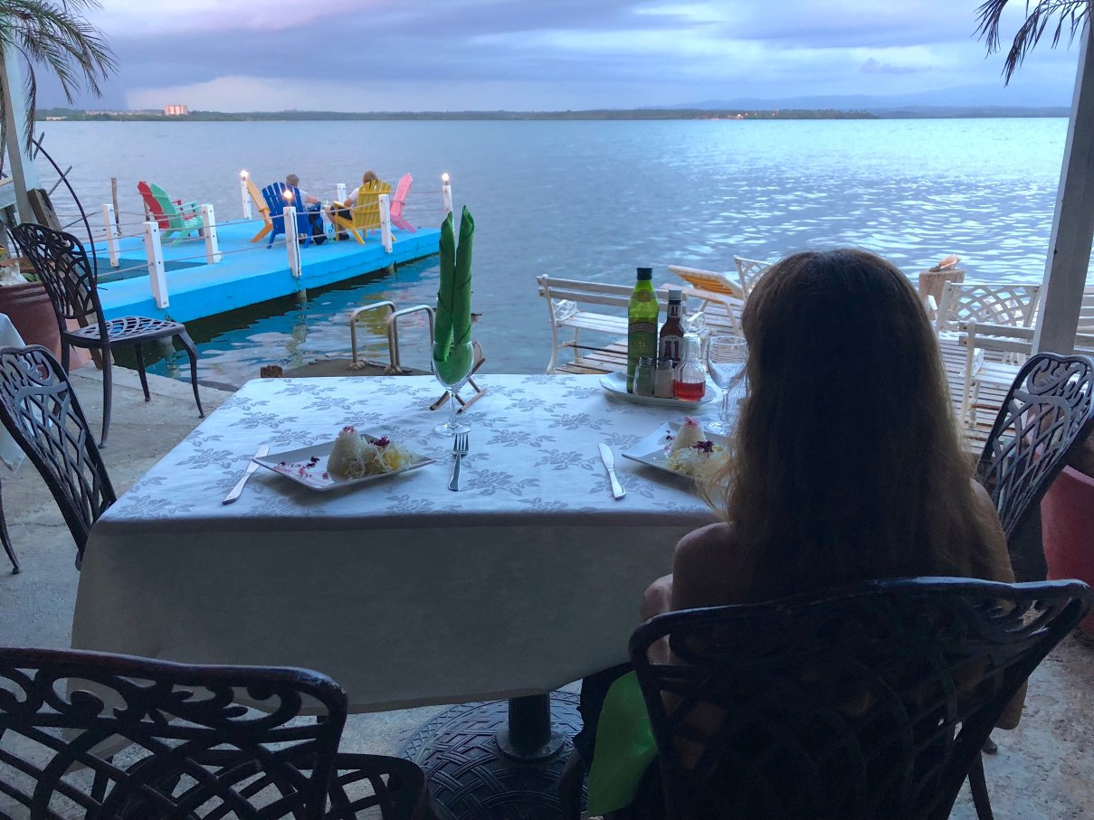 El Mar Y Los Delfines Hostal-餐饮