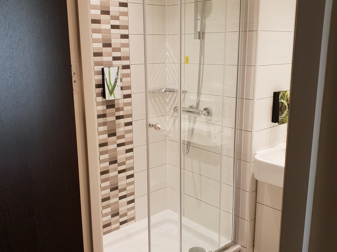 Premier Inn Staines-upon-Thames hotel主图