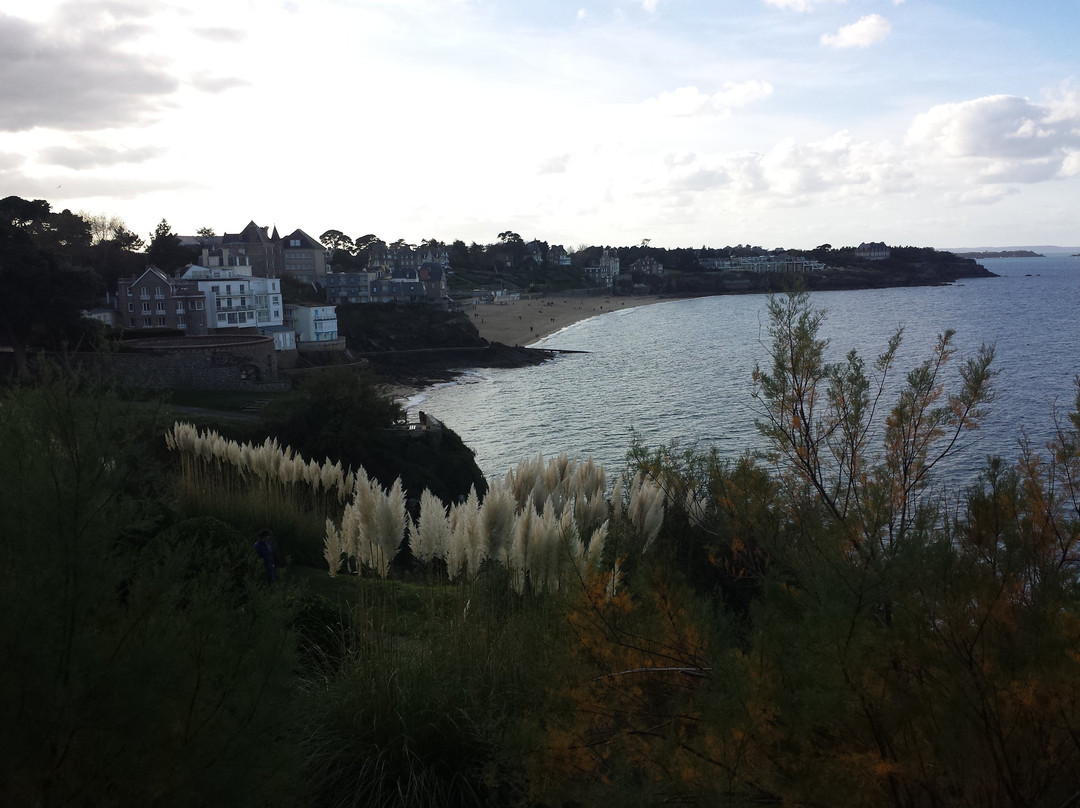 Plage de Saint-Enogat景点图片