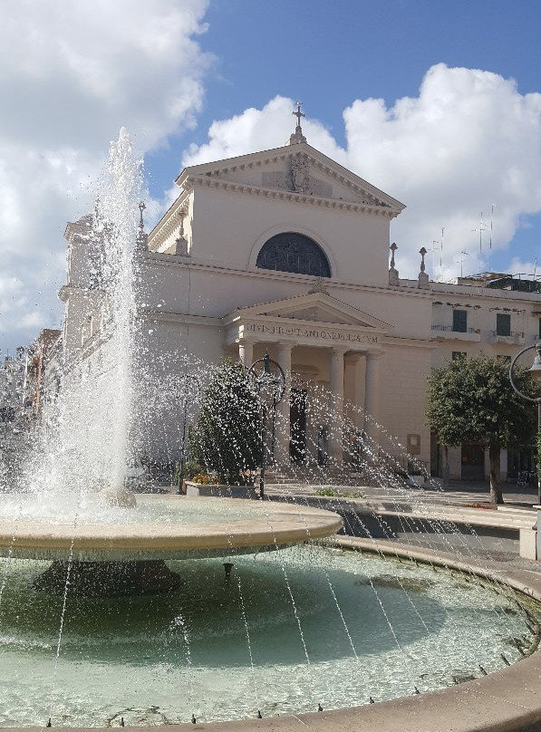 Chiesa dei Santi Pio e Antonio-安济奥必去景点