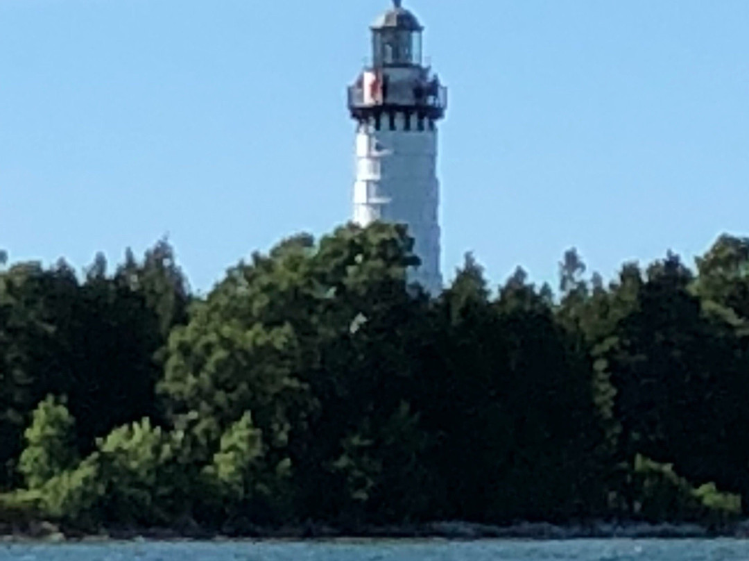 Shoreline Boat Tours-Baileys Harbor必去景点