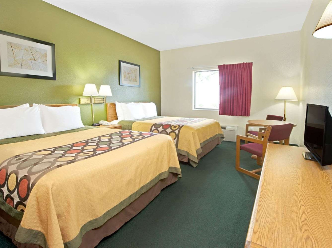 速8汽车旅馆主图