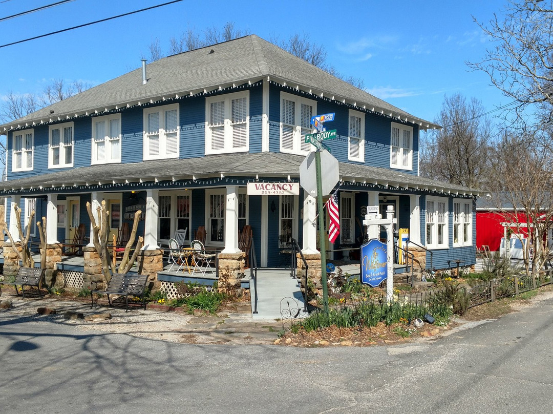 Wildflower Bed and Breakfast-On the Square主图