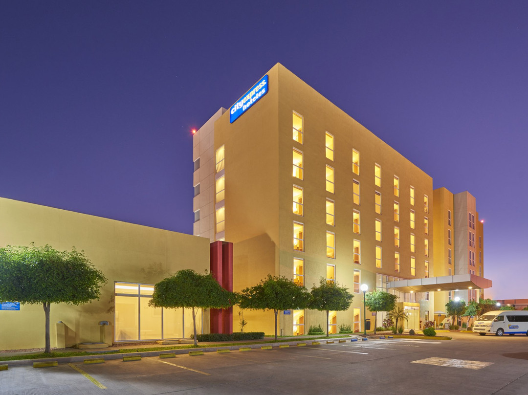 City Express by Marriott Ciudad Obregón主图