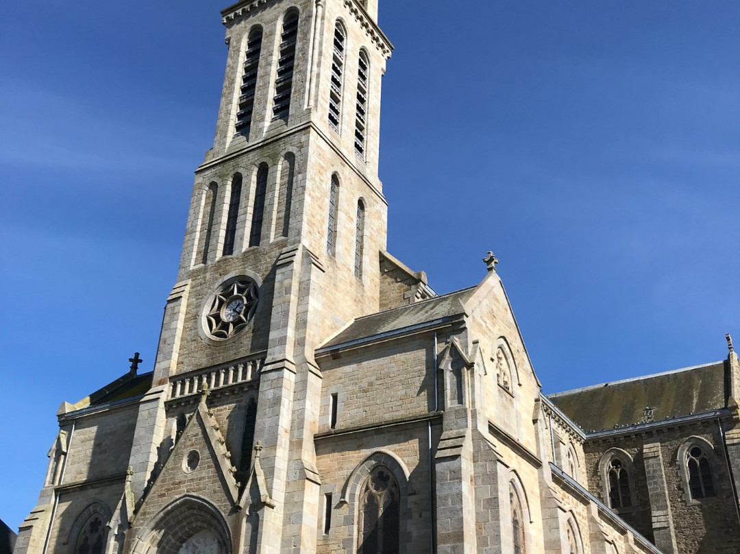 Église Saint Pierre景点图片