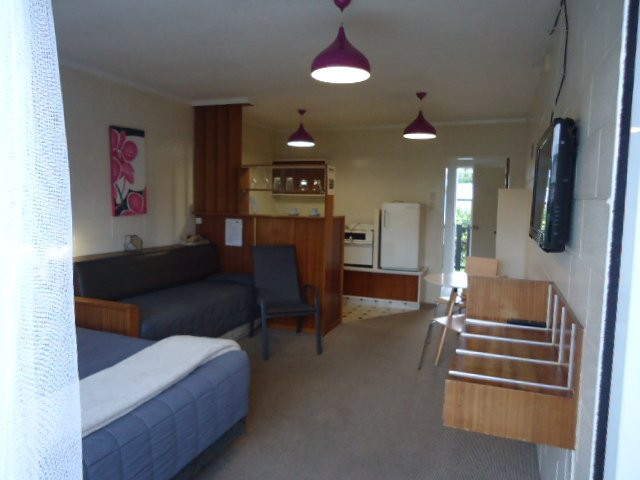 The Racecourse Motel主图