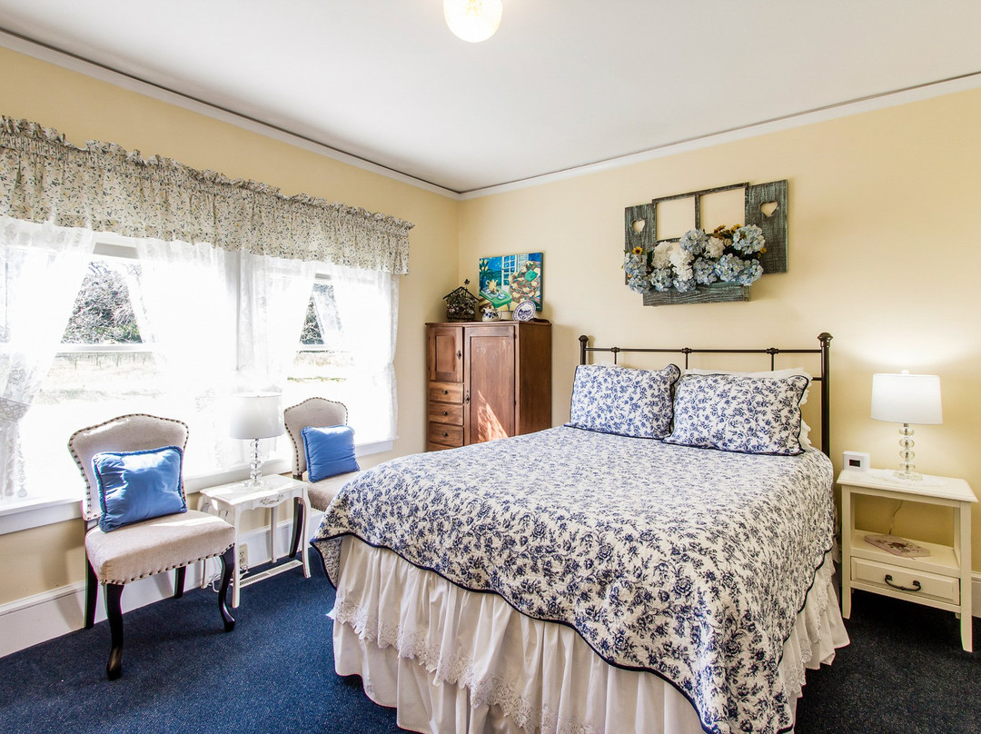 Shady Oaks Country Inn主图