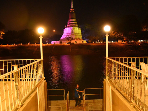 Ban Mai餐馆和美食-Baan Ayudhayarome