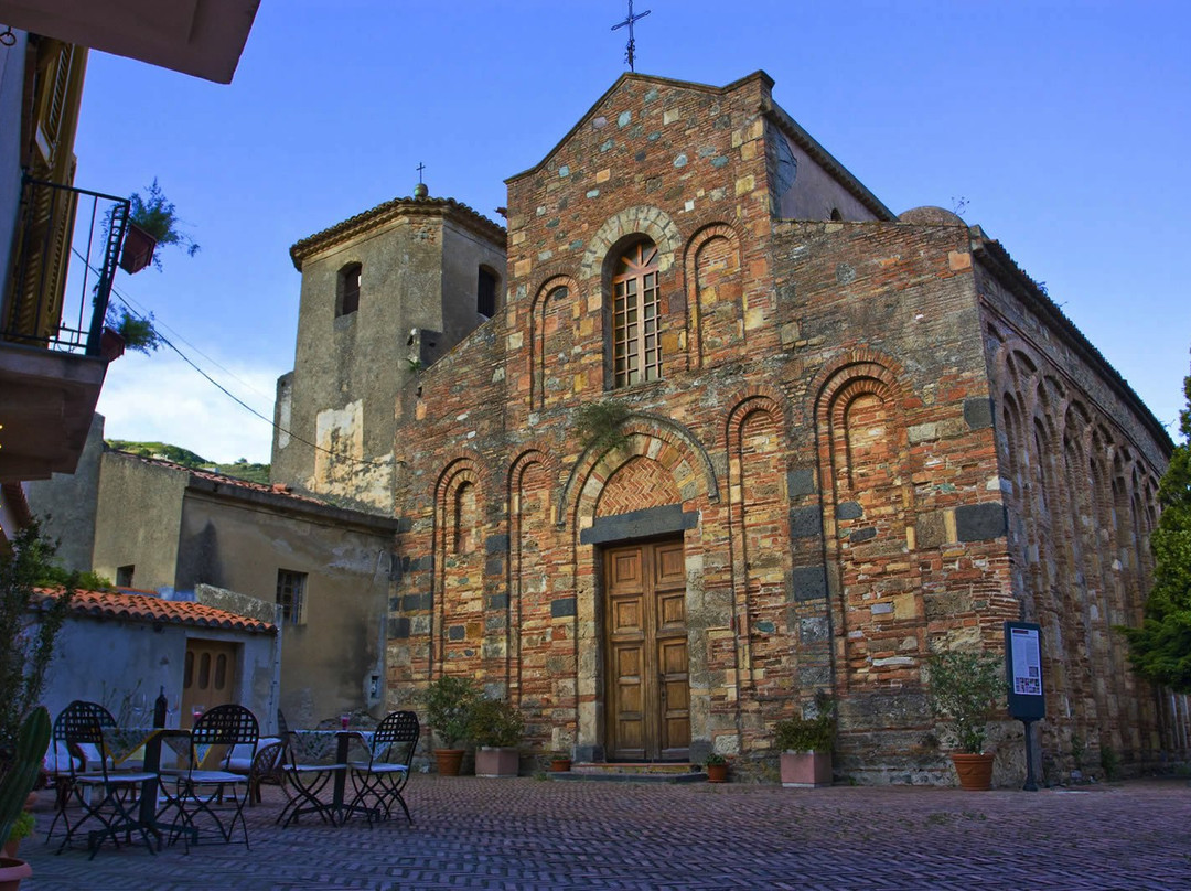 Chiesa Arabo Normanna dei Santi Pietro e Paolo-Itala必去景点