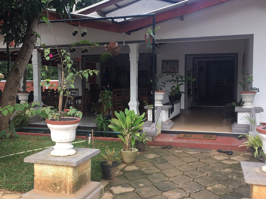 Sigiri Mount Villa & Restaurant