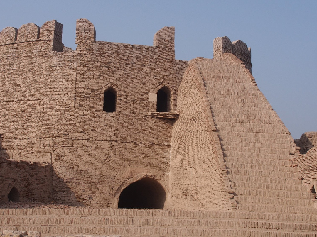 Rani Kot Fort-Jamshoro District必去景点