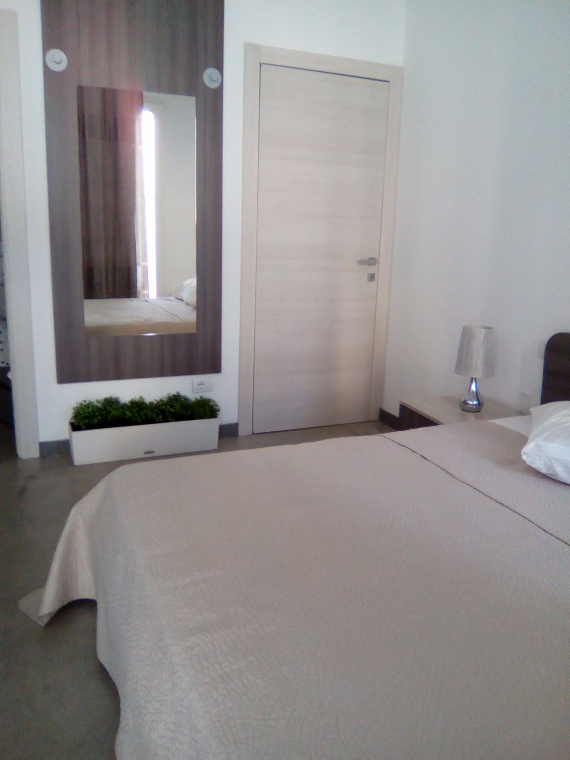 Camere del Golfo-官方