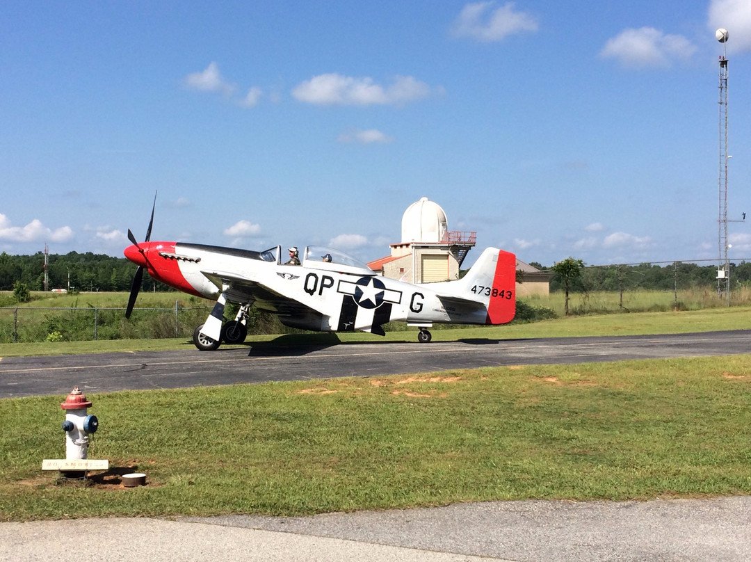 Commemorative Air Force Airbase Georgia-桃树市必去景点
